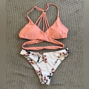NWOT Zaful Pink and White Floral Bikini